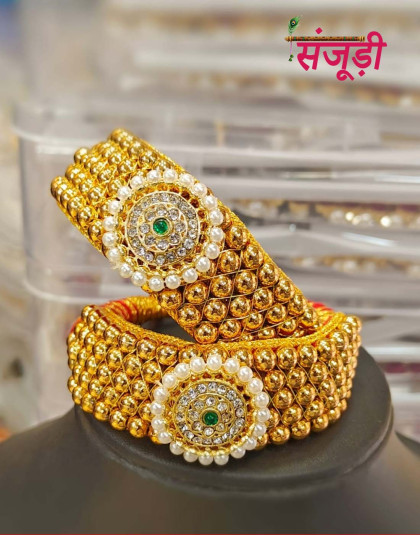 rajputi golden puncha with single green pendant